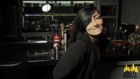 aquele strip gostoso pra voc� amor caroleta roots com tattoo e big ass