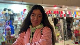 guy picks up girl for sex in public