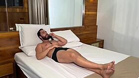 zaira clit�ris safada gets rough fucking