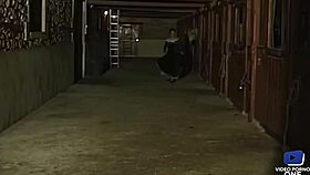 Elodie Chérie Belle Brune Rebelle Baisée Dans La Remise