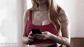 Britney Amber fucks tinder date intensely