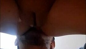 el tio hace de las suyas cuando estoy sola