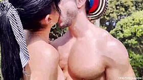 A hot bodybuilder garden worker seduces me and gives me a good fuck