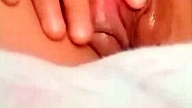 Chinese Solo Play Gets Wild and Steamy 😘