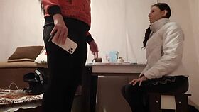 She trades cunnilingus for an iphone in a lesbian homemade video