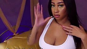 nixlynka big ass puerto rican shaking it with 13 thick nude models 😍🍑