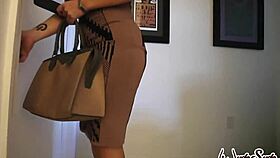 slut sara jay loves sucking and fucking her favorite huge dildo so bad