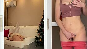 stepmom masturbates together with stepdaughter while watching her on new years eve - cumming together