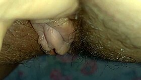 I’m amazed watching that big clit pulsing in anime action