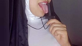 Sor Rita masturbates her dripping pussy for you