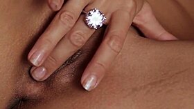 is this teen babe the muse on babes.com?