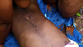 the girl with big ass gets fucked outdoors and cumshot.