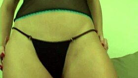 amateur babe with natural tits in video