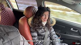 कार में रिस्की पब्लिक सेक्स भारी कम फेस पर