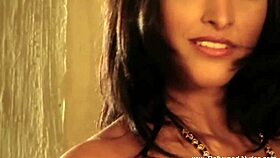 stripteasing and seducing technique to dance fully