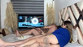 My best friend sucks my boyfriend's dick during the movie!