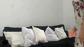 Curvy Colombian Babe Gives Jerk Off Instructions In Spanish