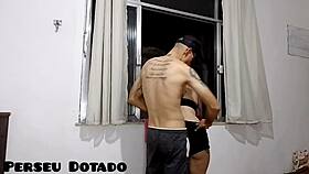 pulei a janela da vizinha assim que o corno saiu pra gozar dentro da casada barbara lionnes