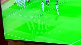 Negao fodendo forte a esposa gostosa enquanto o corno toca punheta asiatica safada pediu para os dois gozarem na cara - john coffee - lina nakamura