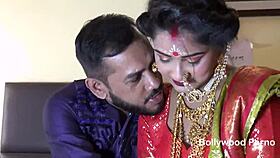 नई दुल्हन इंडियन सुदीपा हनीमून नाइट पर हार्ड चुदाई क्रीमपाई