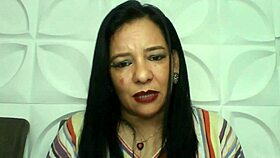 A Mae E O Filho Donzelo Shares Erotic Gay Moments