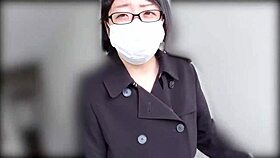 Married Woman Boldly Masturbates in Hallway.