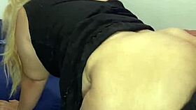 La Culona Esposa Shakes Ass and Gets Licked in Wild Encounter!