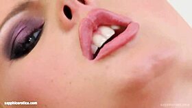 i watch sandra sanchez finger herself solo