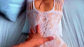 Beautiful latina shaking big ass on all fours