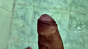 Novinho, why stroke your exotic brazilian cock?