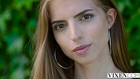 Vixen Sporty Emelie Wants Alone Time With Her Instructor