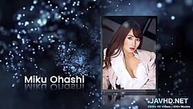 refreshing outdoor sex with chinese milf in public