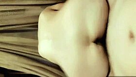 The queen masturbates in the open-air bath, then enjoys intense sex.