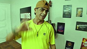 A an�zinha rabuda stars in a wild suruba with bastidores anime hentai vibes