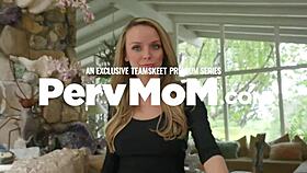 Mylf mature slut in leggings fucks stepson in doggystyle for viral sex video