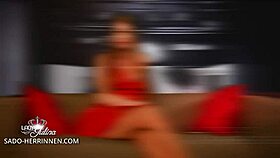 Just saw this wild photo contest with 1000 caged losers. Their femdom mistresses showed off in nylon leggings for a European slave video.