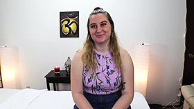 Thick Teen Alice Heart Receives Massage
