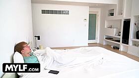 Mylf mature slut in leggings fucks stepson in doggystyle for viral sex video