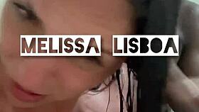 Negão roludo me comeu no banho sem camisinha e gozou na minha cara