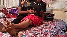 स्कूल टीचर को बेस्ट स्टूडेंट ने ऑफिशियल वीडियो में हार्ड चोदा।