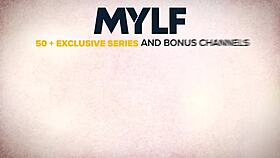 क्या कभी सोचा है कि हॉट मिल्फ क्रिस्टी लव अपने हसबैंड के फ्रेंड को अपना टाइट बटहोल कैसे देती है?