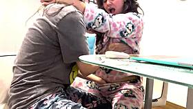 real lesbians kissing and muff diving to orgasm