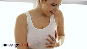 massage room session with atlanta moreno and sofia lee