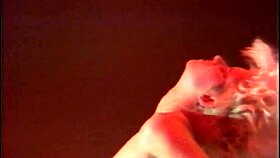 uhh, lois ayres shakin’ her ass on stage b4 gettin’ fucked!