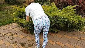 i watch her suck this big mushroomhead cock and beg for cum on her beautiful face