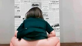 I am cute Netrinarin earning snack money at semester start, outfit bursts