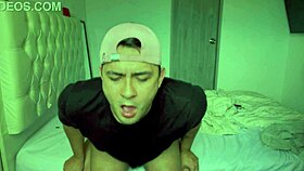 El Novio De Mi Hermana Me Despierta Para Comerme El Culo A Pelo