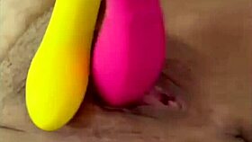 LA PAISA SQUIRTS AFTER FUCKING HERSELF WITH DILDO!