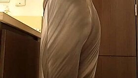 Argentinian university girl flashes sexy skirt on public trip