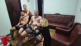 era s� pra jogar um v�deo game no final geral fodeu na resenha